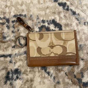 Coach 👜 tiny change purse